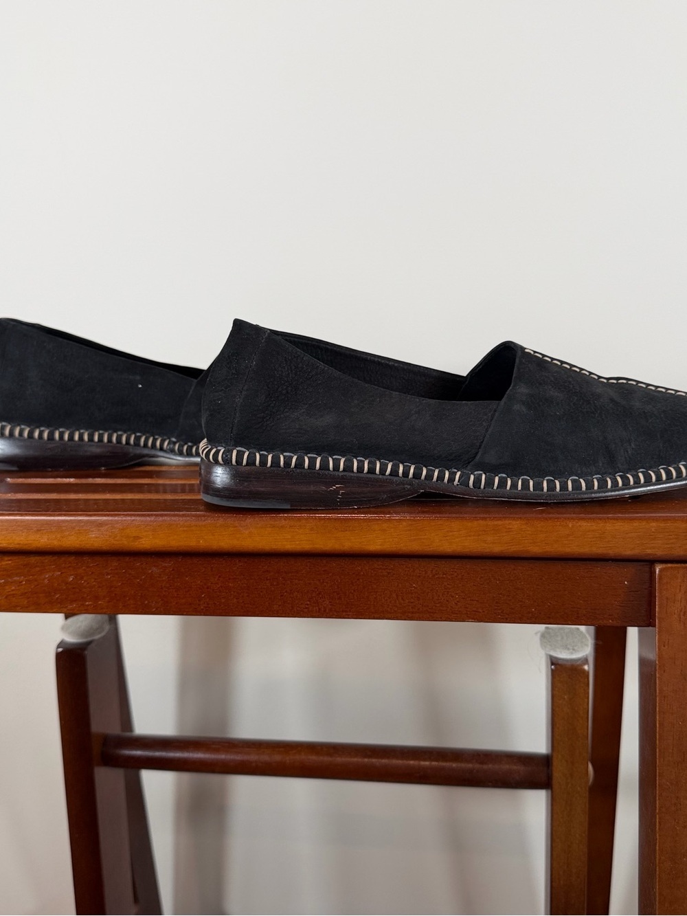 Cole Haan Women's Black Slip-On Loafers with Contrast Stitching Size 7 1/2 - Picture 3 of 6